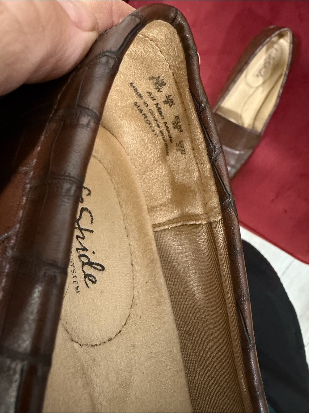 Life Stride Women's Brown Croc-Embossed Slip-On Loafers - Picture 6 of 8